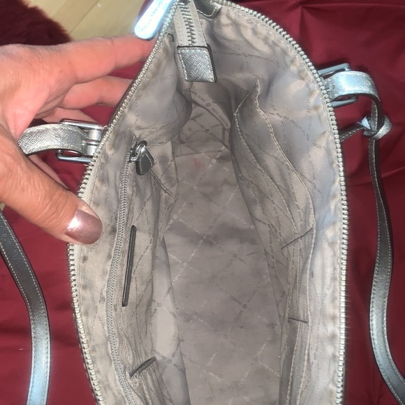 Michael Kors silver purse❤️ - Picture 6 of 6